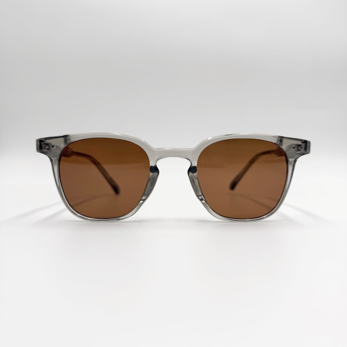 ELEVE // 32