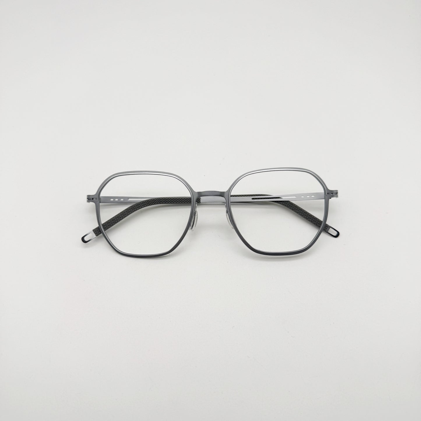 DORIAN // 80