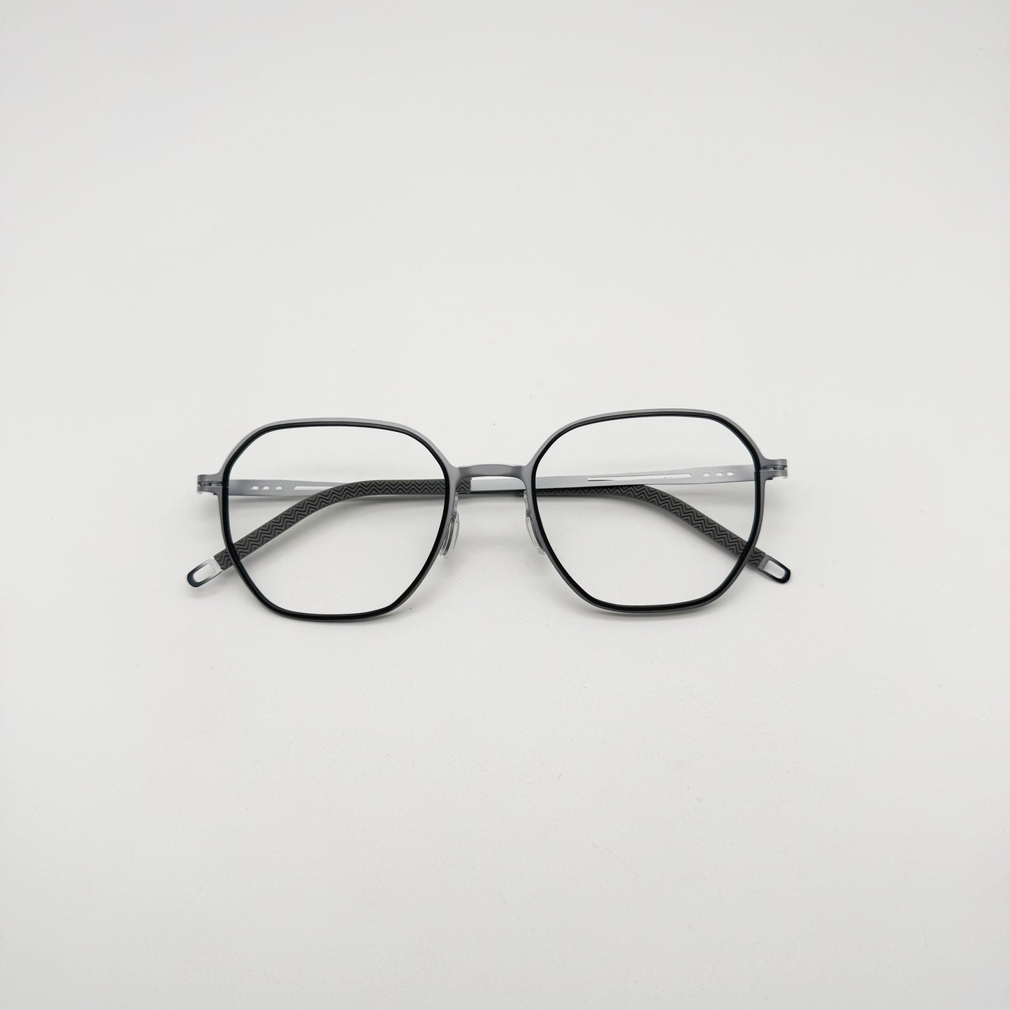 DORIAN // 80