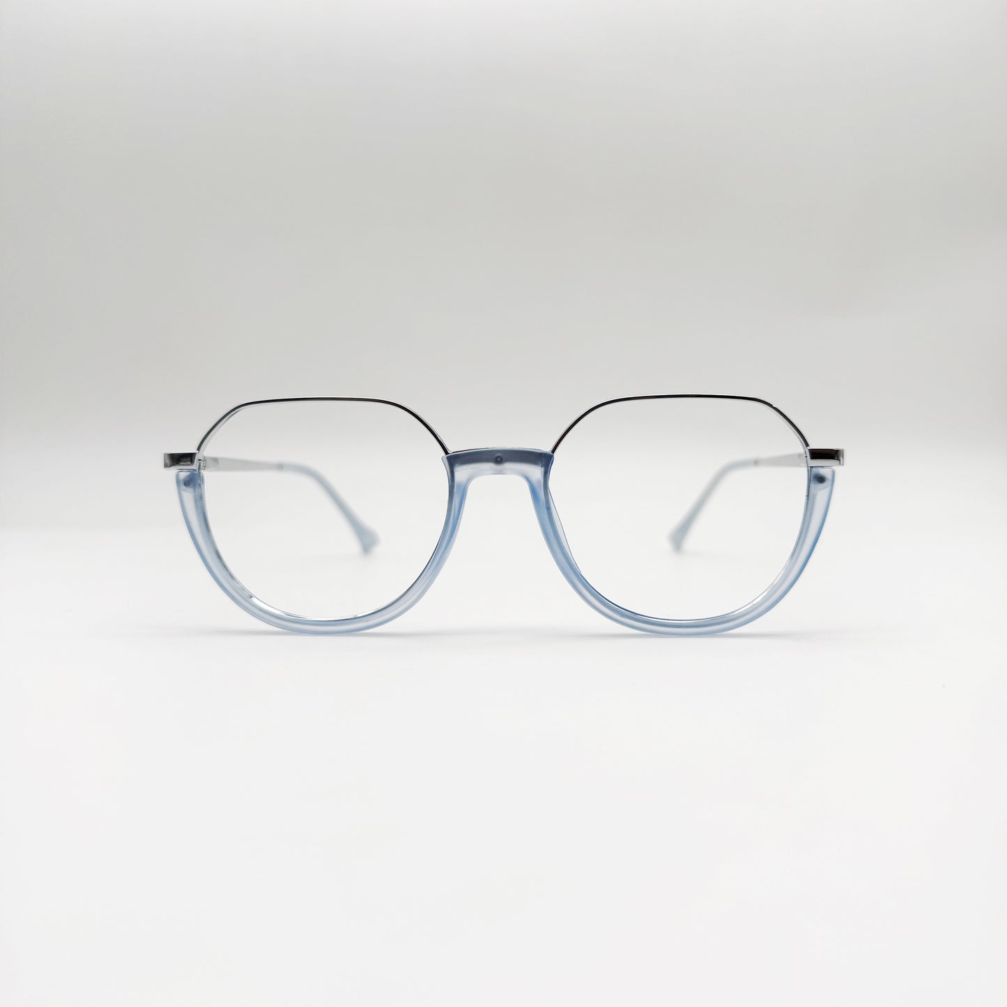 ZAVA // 162