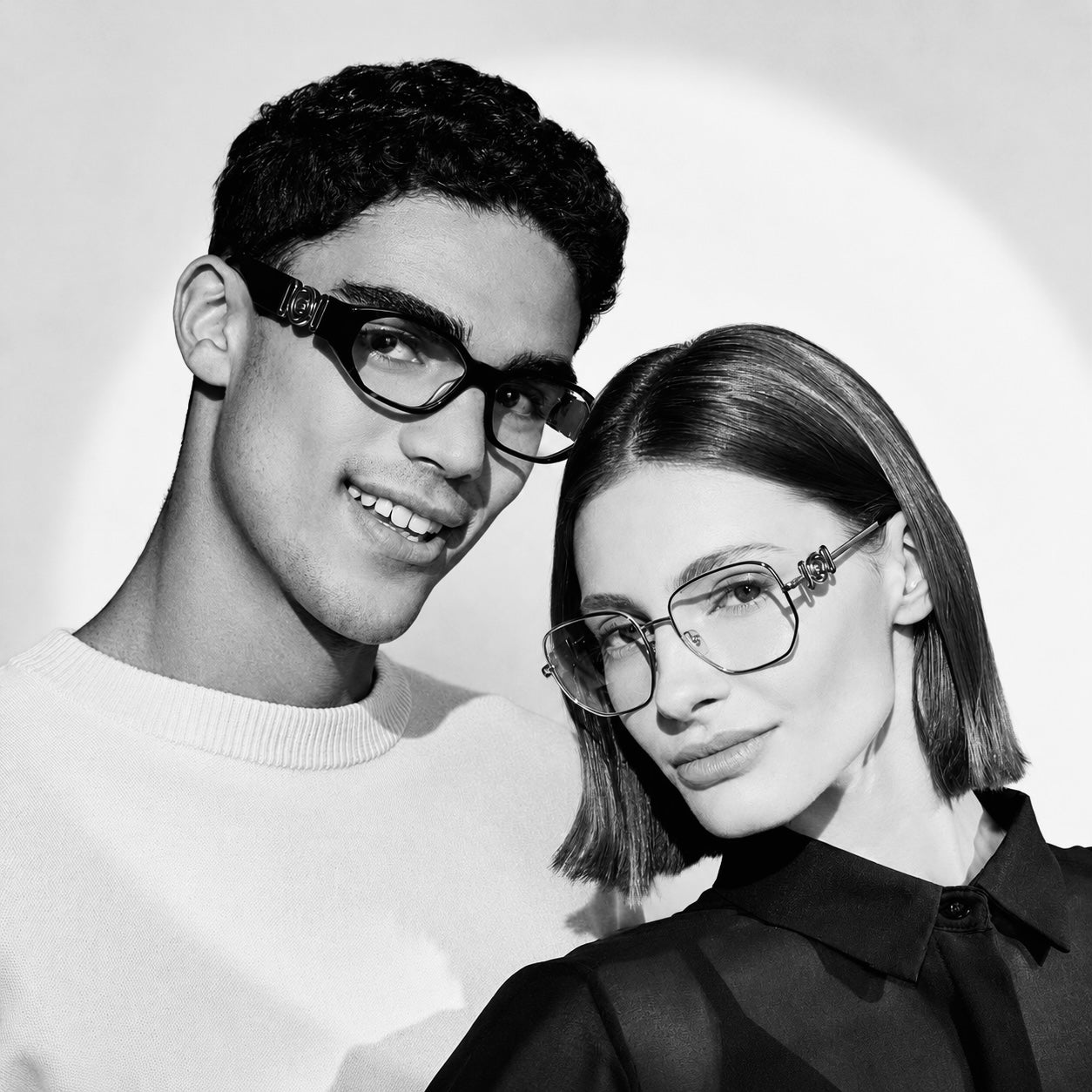 Unisex Frame