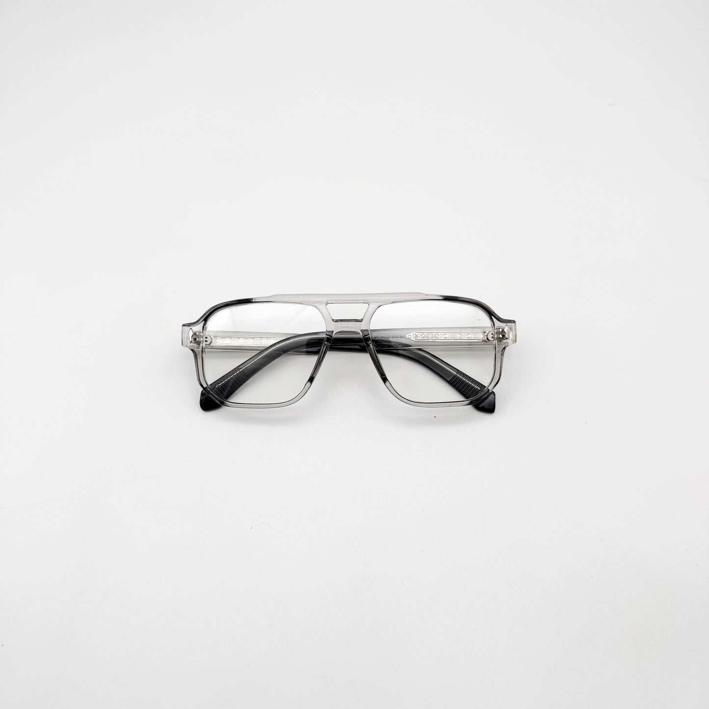 GLINT  //  196